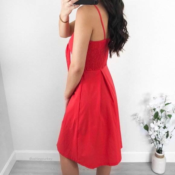 ❤️SALE❤️ Red knot tie front button midi dress - Picture 4 of 4